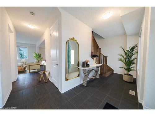 107 Cuesta Heights, Hamilton, ON - Indoor Photo Showing Other Room