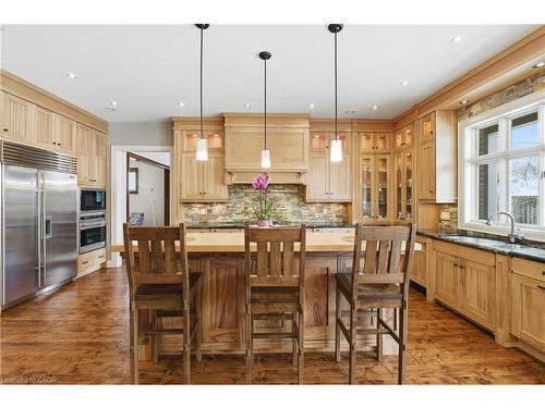 334 Belvenia Road, Burlington, ON - Indoor