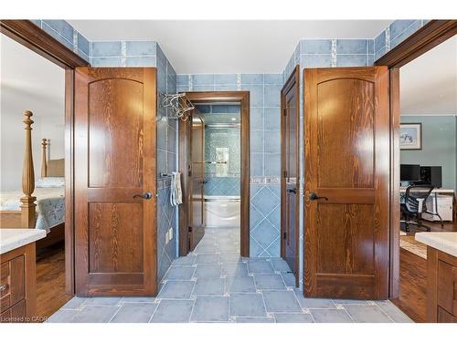 334 Belvenia Road, Burlington, ON - Indoor