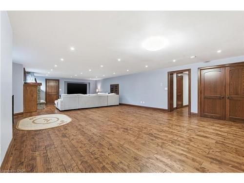 334 Belvenia Road, Burlington, ON - Indoor