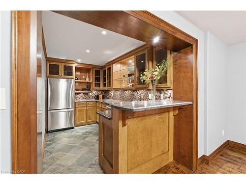 334 Belvenia Road, Burlington, ON - Indoor Photo Showing Kitchen