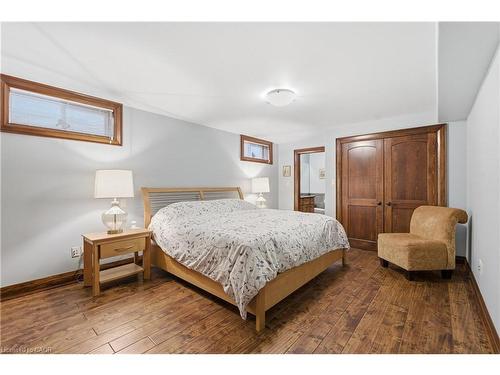 334 Belvenia Road, Burlington, ON - Indoor Photo Showing Bedroom