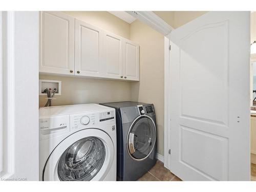 99-2125 Itabashi Way, Burlington, ON - Indoor Photo Showing Laundry Room