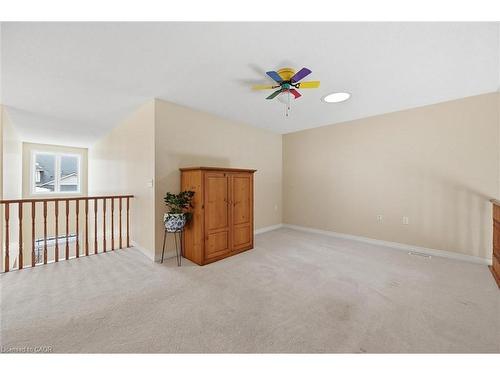 99-2125 Itabashi Way, Burlington, ON - Indoor Photo Showing Other Room