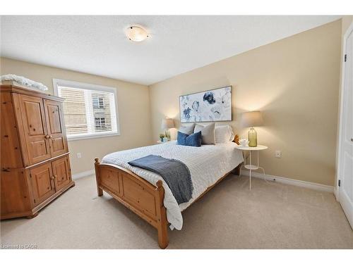 99-2125 Itabashi Way, Burlington, ON - Indoor Photo Showing Bedroom
