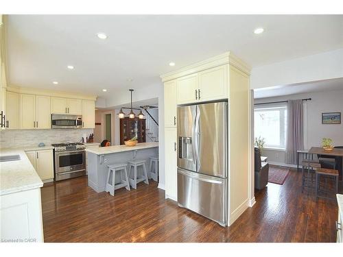 65 Rolston Drive, Hamilton, ON - Indoor Photo Showing Kitchen With Upgraded Kitchen