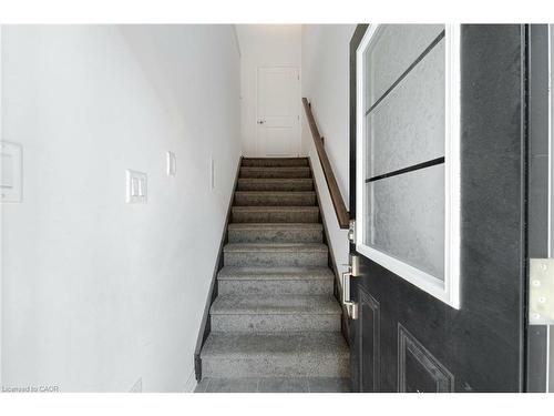 80-461 Blackburn Drive, Brantford, ON - Indoor Photo Showing Other Room