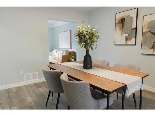 39 Cloverhill Road, Hamilton, ON - Indoor Photo Showing Dining Room