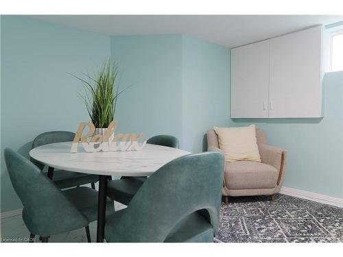 39 Cloverhill Road, Hamilton, ON - Indoor Photo Showing Dining Room