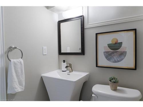 39 Cloverhill Road, Hamilton, ON - Indoor Photo Showing Bathroom