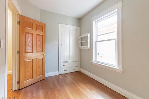 21 Fullerton Avenue, Hamilton, ON - Indoor Photo Showing Other Room