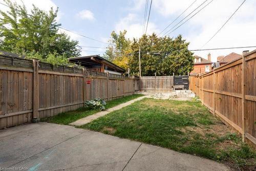 21 Fullerton Avenue, Hamilton, ON - Outdoor