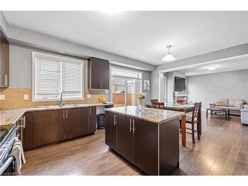 20 Gillespie Drive, Brantford, ON - Indoor Photo Showing Kitchen With Double Sink With Upgraded Kitchen