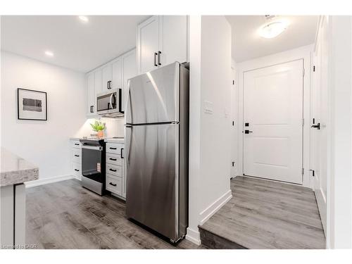 243 Burke Street, Waterdown, ON - Indoor