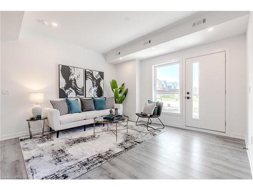 243 Burke Street, Waterdown, ON - Indoor Photo Showing Living Room