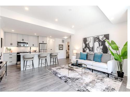 243 Burke Street, Waterdown, ON - Indoor