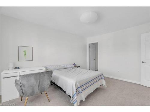 36 Beattie Crescent, Cambridge, ON - Indoor Photo Showing Bedroom