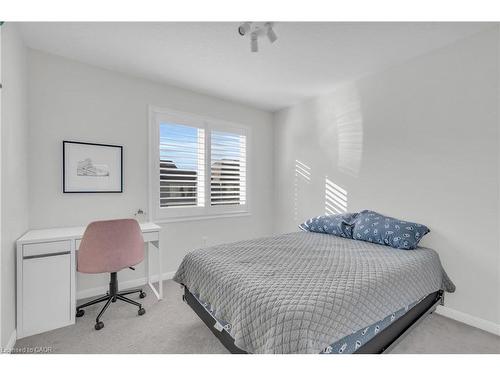 36 Beattie Crescent, Cambridge, ON - Indoor Photo Showing Bedroom