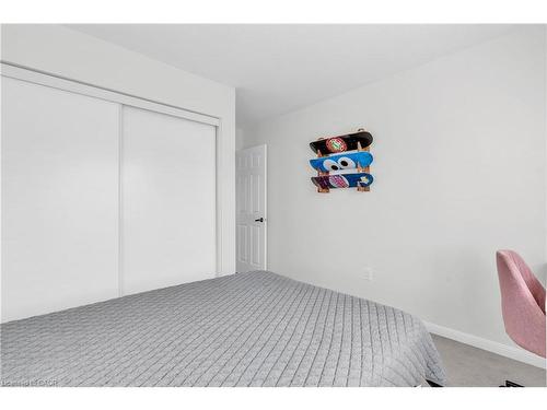 36 Beattie Crescent, Cambridge, ON - Indoor Photo Showing Bedroom