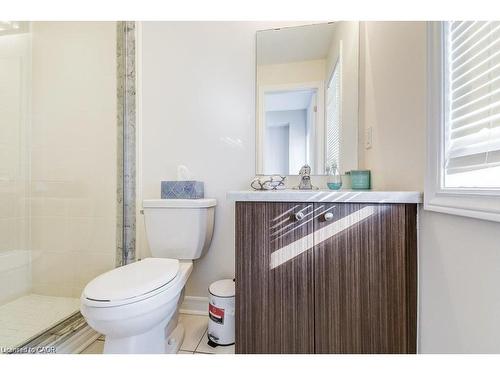 2362 Treversh Common, Burlington, ON - Indoor Photo Showing Bathroom