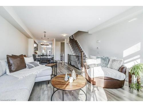 2362 Treversh Common, Burlington, ON - Indoor Photo Showing Living Room