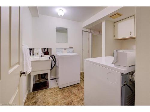 4-493 Beechwood Drive, Waterloo, ON - Indoor Photo Showing Laundry Room