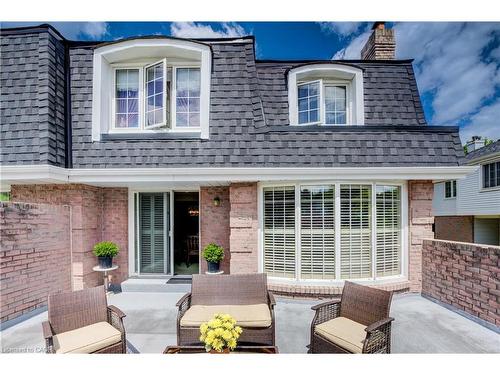 4-493 Beechwood Drive, Waterloo, ON - Outdoor With Facade