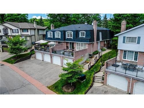 4-493 Beechwood Drive, Waterloo, ON - Outdoor