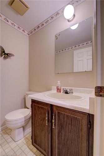 4-493 Beechwood Drive, Waterloo, ON - Indoor Photo Showing Bathroom