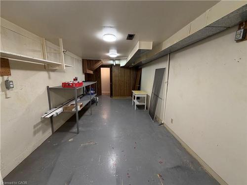 6 Burdock Boulevard, Brantford, ON - Indoor