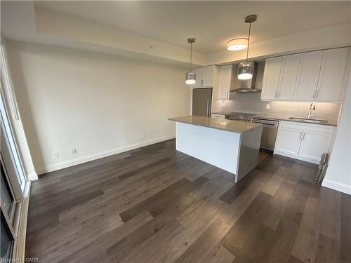 1108-500 Brock Avenue, Burlington, ON - Indoor Photo Showing Kitchen
