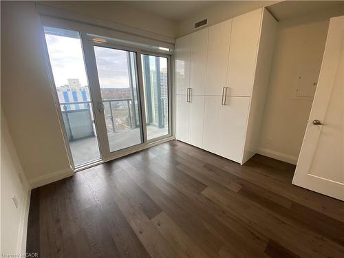 1108-500 Brock Avenue, Burlington, ON - Indoor Photo Showing Other Room