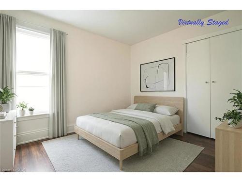 49 Nightingale Avenue, Hamilton, ON - Indoor Photo Showing Bedroom