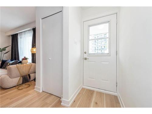 60-62 Delawana Drive, Hamilton, ON - Indoor Photo Showing Other Room