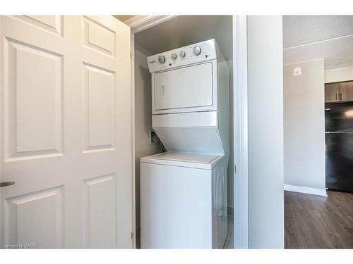 509-716 Main Street E, Milton, ON - Indoor Photo Showing Laundry Room