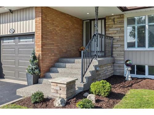 15 Purdy Crescent, Hamilton, ON - Outdoor With Exterior