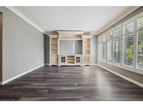 15 Purdy Crescent, Hamilton, ON - Indoor Photo Showing Other Room