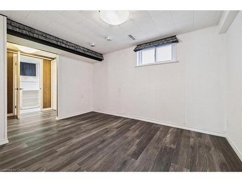 15 Purdy Crescent, Hamilton, ON - Indoor Photo Showing Other Room