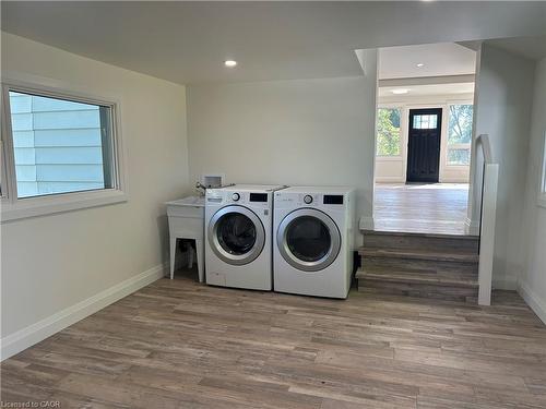 1888B Highway 3 E, Dunnville, ON - Indoor Photo Showing Laundry Room