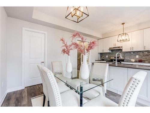 12 Rapids Lane, Hamilton, ON - Indoor Photo Showing Kitchen