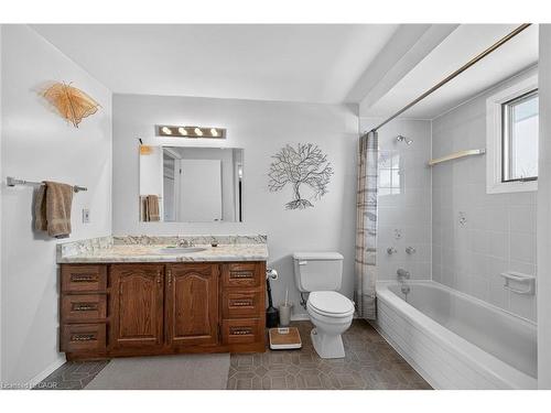356 Cranbrook Drive, Hamilton, ON - Indoor Photo Showing Bathroom
