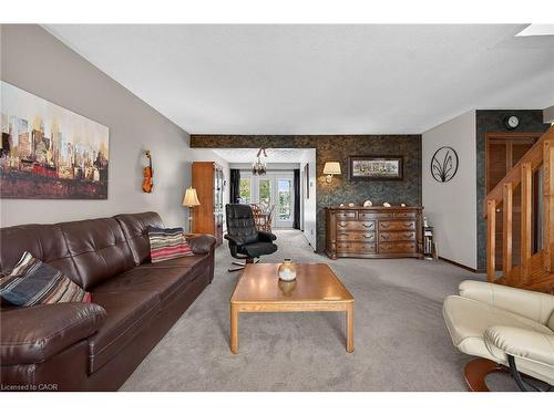 356 Cranbrook Drive, Hamilton, ON - Indoor Photo Showing Living Room