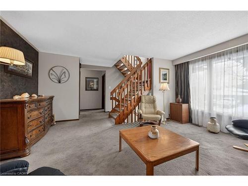 356 Cranbrook Drive, Hamilton, ON - Indoor Photo Showing Living Room