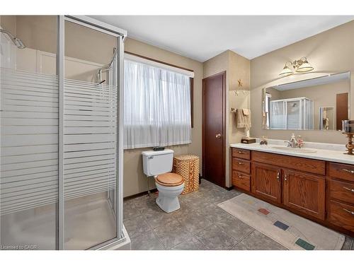 356 Cranbrook Drive, Hamilton, ON - Indoor Photo Showing Bathroom