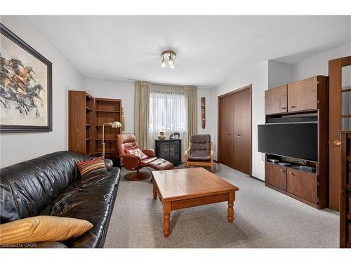 356 Cranbrook Drive, Hamilton, ON - Indoor Photo Showing Living Room