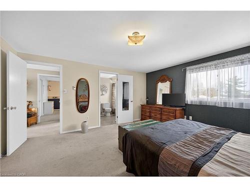 356 Cranbrook Drive, Hamilton, ON - Indoor Photo Showing Bedroom