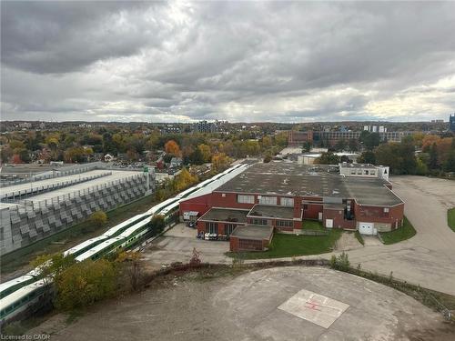 2705-25 Wellington Street S, Kitchener, ON - Outdoor With View
