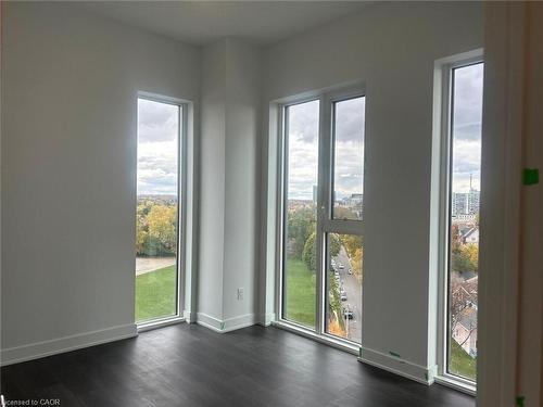 2705-25 Wellington Street S, Kitchener, ON - Indoor Photo Showing Other Room