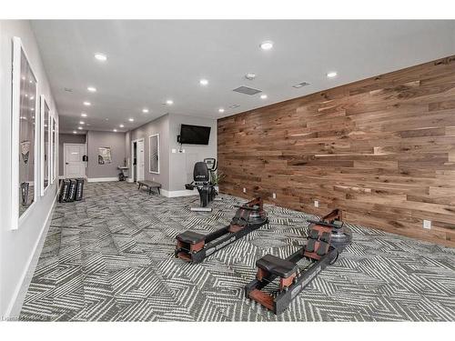 1010-1880 Gordon Street, Guelph, ON - Indoor Photo Showing Other Room