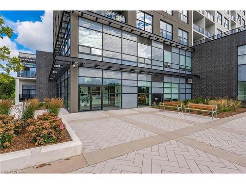 1010-1880 Gordon Street, Guelph, ON - Outdoor